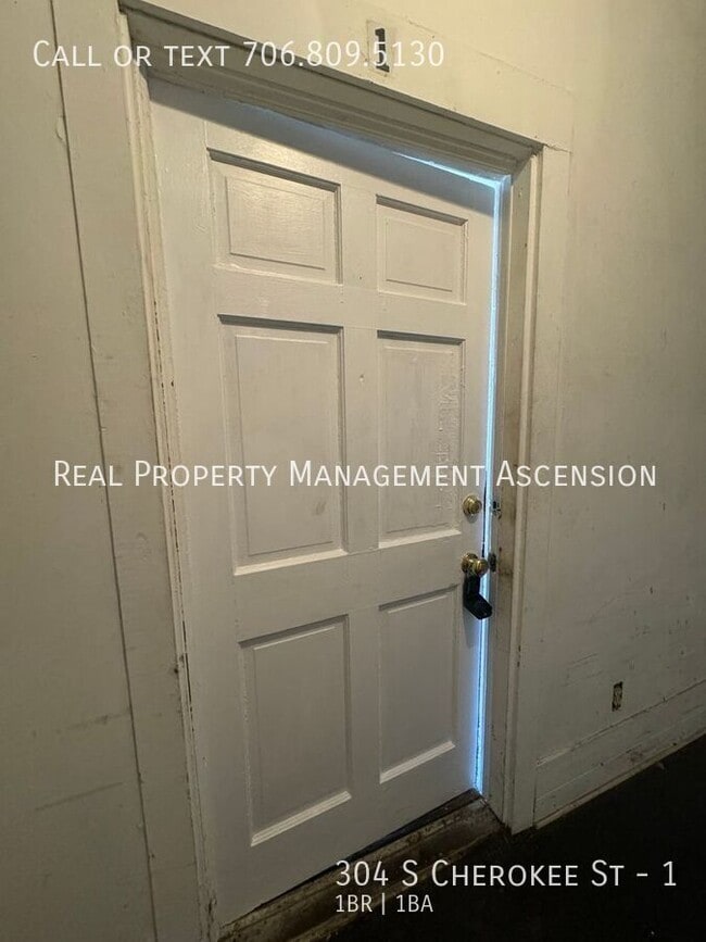 304 S Cherokee St in La Fayette, GA - Building Photo - Building Photo