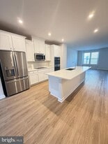 2108 Acadia Rd in Herndon, VA - Building Photo