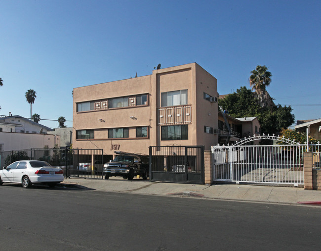 1517 N Harvard Blvd in Los Angeles, CA - Building Photo - Building Photo