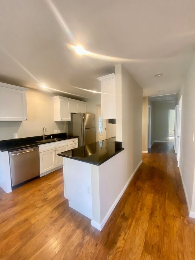 907 Chestnut Ln in Davis, CA - Building Photo - Building Photo
