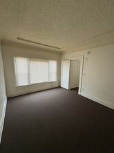 3925 S Wilton Pl, Unit 1 in Los Angeles, CA - Foto de edificio - Building Photo