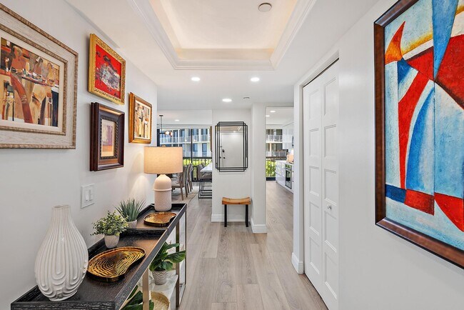 3390 S Ocean Blvd in Palm Beach, FL - Building Photo - Building Photo