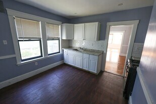 65 Glendale St, Unit 1 in Boston, MA - Building Photo