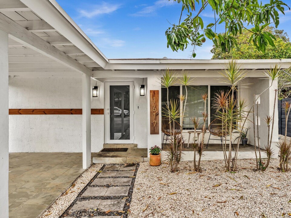 1617 NW 7th Ave in Fort Lauderdale, FL - Building Photo