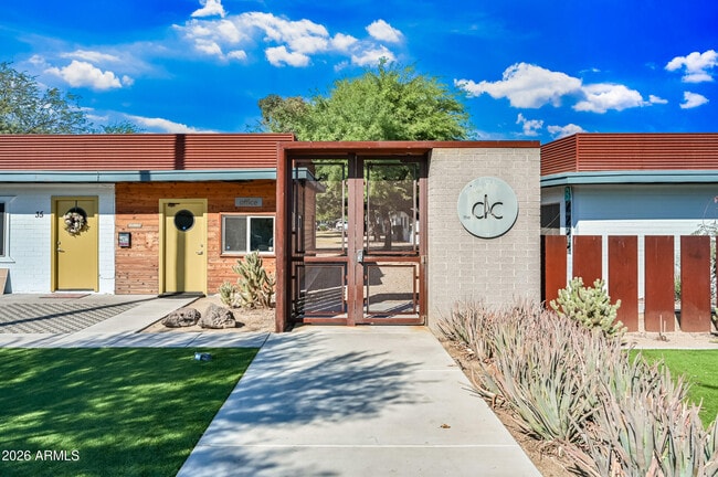 property at 1518 W Colter St