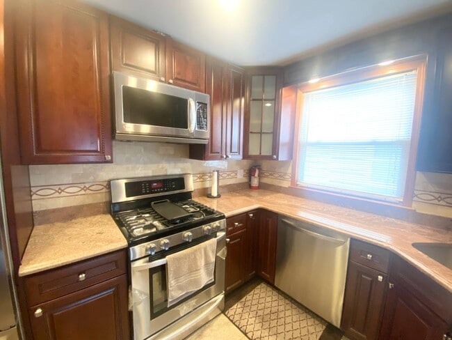 31 Thomas St in Staten Island, NY - Building Photo - Building Photo