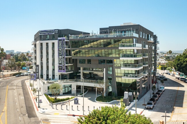 The Ovelo Hollywood in Los Angeles, CA - Foto de edificio - Building Photo