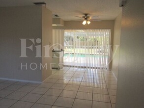 4075 Dotham St in Port Charlotte, FL - Building Photo - Building Photo