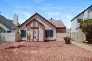 2106 W Monona Dr in Phoenix, AZ - Building Photo