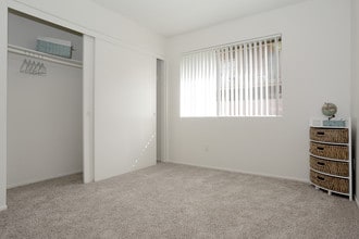 Mayberry Colony Apartments in Hemet, CA - Building Photo - Interior Photo