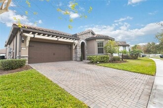 11637 Meadow Grove Cir in Orlando, FL - Building Photo - Building Photo