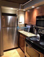 117 Beacon St, Unit 2F in Boston, MA - Building Photo - Building Photo