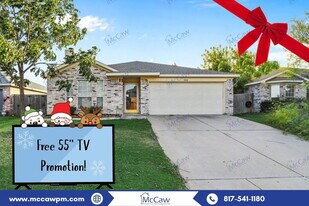 1820 Overland St in Fort Worth, TX - Building Photo