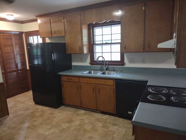 732 N Harrison Ave in Cary, NC - Building Photo - Building Photo