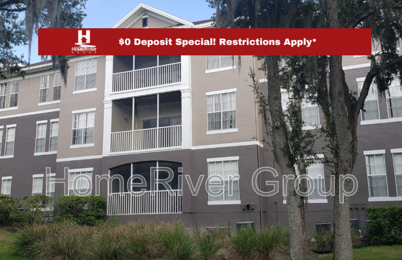 9304 Crescent Loop Cir in Tampa, FL - Building Photo