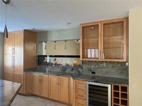 2817 Via Avanti St in Henderson, NV - Foto de edificio - Building Photo