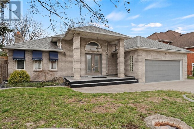 3566 Whiteside Dr in Windsor, ON - Building Photo - Building Photo