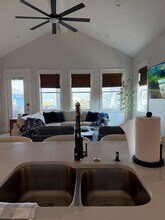 867 Bowers Ln in Port Bolivar, TX - Building Photo - Building Photo