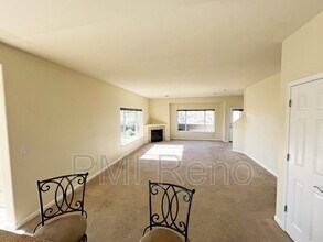 4490 Nathan Stephen Ct in Reno, NV - Foto de edificio - Building Photo