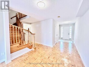 57 Matteo David Dr in Richmond Hill, ON - Building Photo - Building Photo