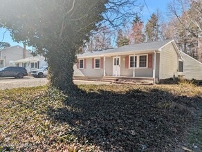 73 S Shore Dr in Toms River, NJ - Building Photo - Building Photo