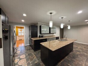 5327 Chantilly Ln in North Charleston, SC - Building Photo - Building Photo