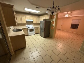2201 N Dahlia St, Unit A in Pharr, TX - Building Photo - Building Photo