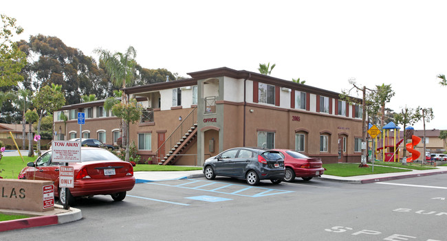 Mesa Family Villas in San Diego, CA - Building Photo - Building Photo