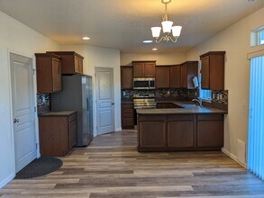 62851 NE Kinley Ln in Bend, OR - Building Photo - Building Photo