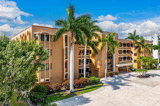 La Vista in Punta Gorda, FL - Building Photo - Building Photo