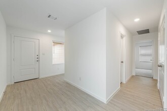 9706 Durham Ml, Unit 257 in San Antonio, TX - Building Photo - Building Photo