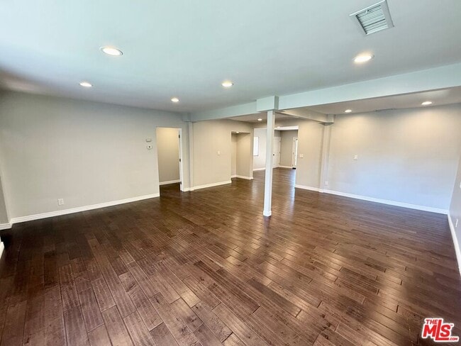 5379 Yolanda Ave in Los Angeles, CA - Building Photo - Building Photo