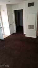 1830 N Pecos Rd in Las Vegas, NV - Building Photo - Building Photo
