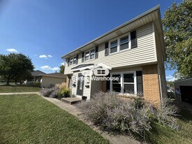 4807 NW Aurora Ave. in Des Moines, IA - Building Photo