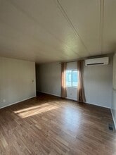 1901 Harbor Dr in Springfield, OR - Building Photo - Building Photo