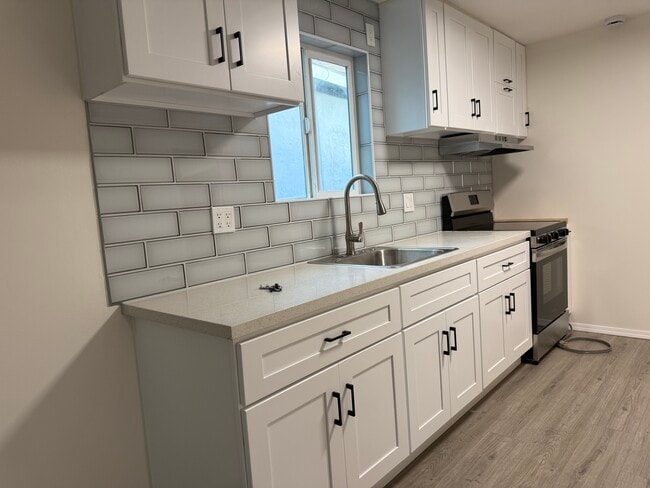 property at 148 E 15th St