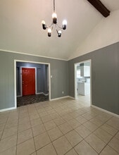5096 Breckenwood Dr in Memphis, TN - Building Photo - Building Photo