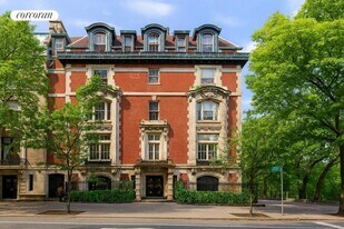 337 Riverside Dr in New York, NY - Building Photo