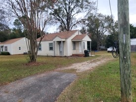 115 Thomas Blvd in Warner Robins, GA - Building Photo