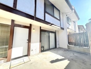 17057 S Vermont Ave in Gardena, CA - Building Photo - Building Photo