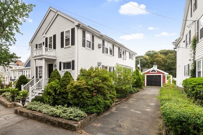 property at 27 High St