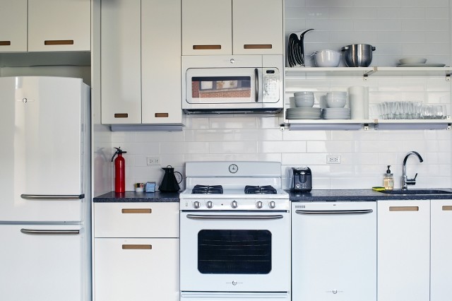 1219 W Gunnison St-Unit -2R in Chicago, IL - Building Photo
