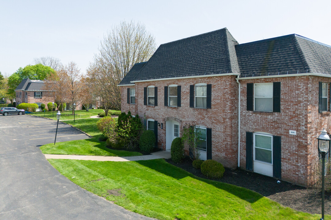 Chestnut Ridge Condos in Buffalo, NY - Building Photo