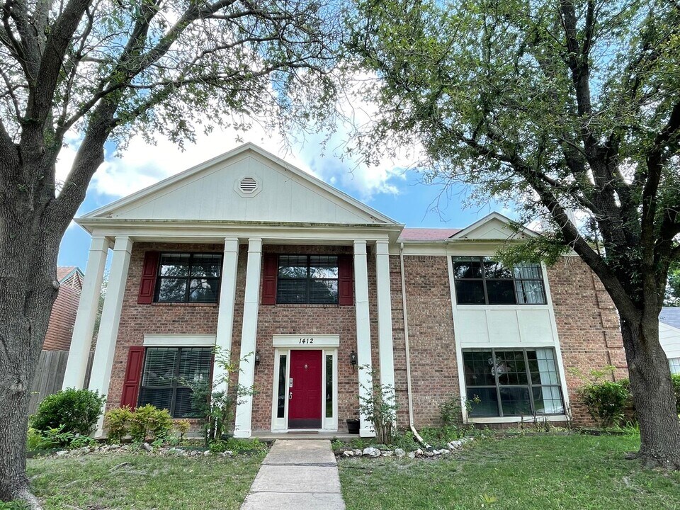 1412 Sheffield Ct in Mesquite, TX - Building Photo
