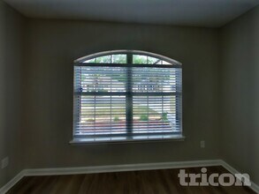 86216 Vegas Blvd in Yulee, FL - Foto de edificio - Building Photo