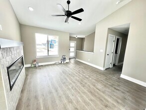 10611 E Bonita St in Wichita, KS - Building Photo - Building Photo