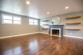 4578 14th Pl S in Salem, OR - Building Photo - Building Photo
