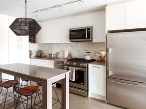 231 E Pender St in Vancouver, BC - Building Photo - Building Photo