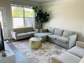 111 Brody Way in Greensboro, NC - Building Photo - Building Photo