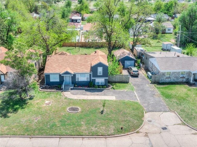 3040 NW 11th St in Oklahoma City, OK - Building Photo - Building Photo
